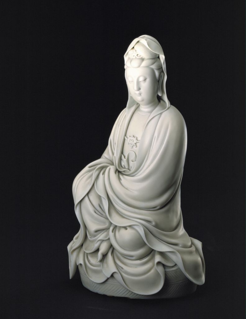 德化窑白釉观音坐像